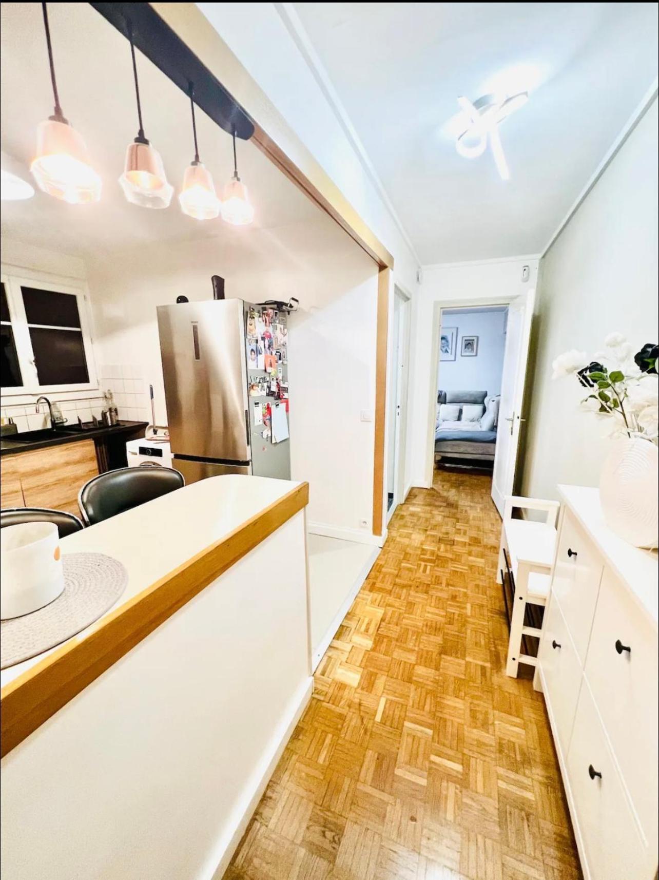 Modern 2 Bedroom Apartment Near Paris Metro, Giant Flat Screen Tv 85 Inches, Balcony, Free Parking Іврі-сюр-Сен Екстер'єр фото